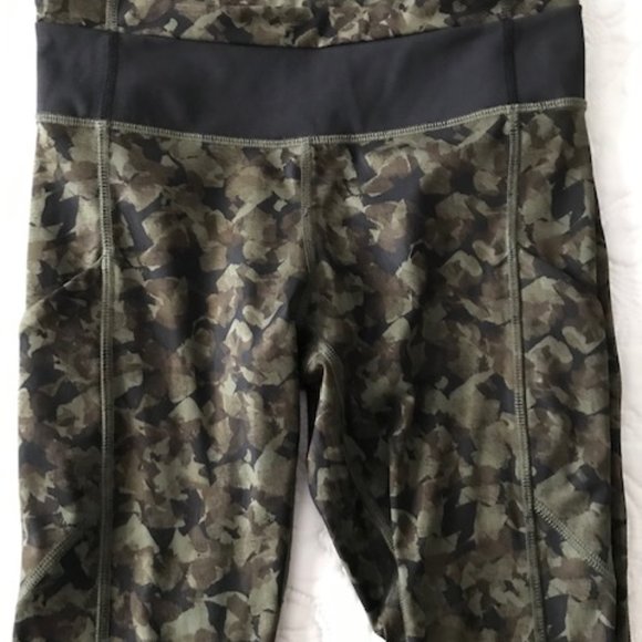 Lululemon Speed Tight III - Picture 2 of 5